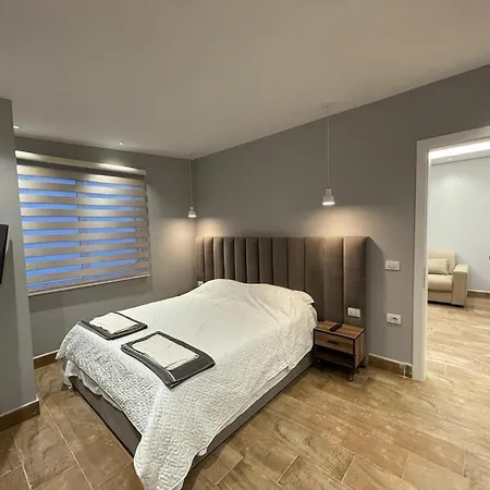 Sevians Apartament *